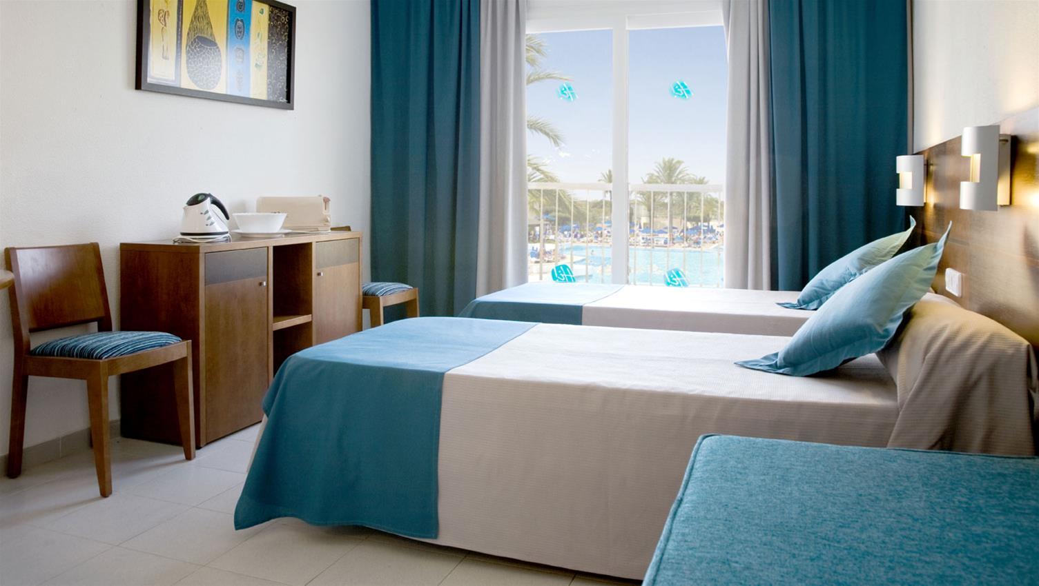 Globales Bouganvilla Hotel 3*