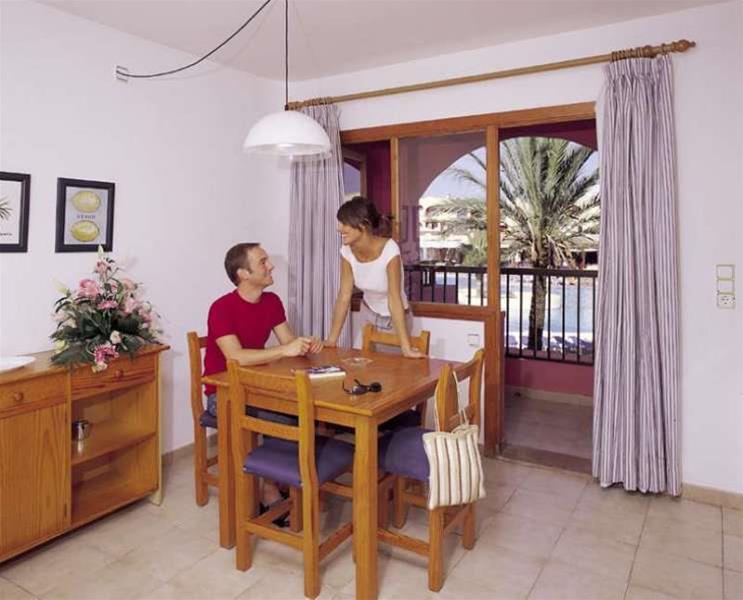 Globales Bouganvilla Hotel 3*